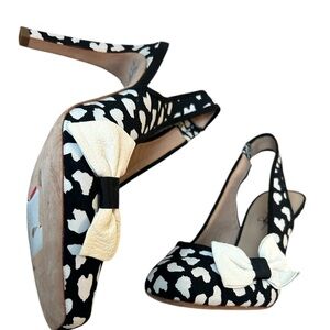 ABS Allen Schwartz NWOT slingback heart and bow “Sophee” heels size 10 brand new